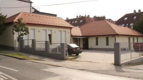 Folyik a Kossuth utca 5. felújítása